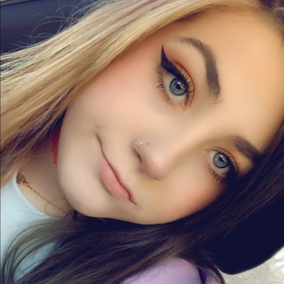 sarah_betthh